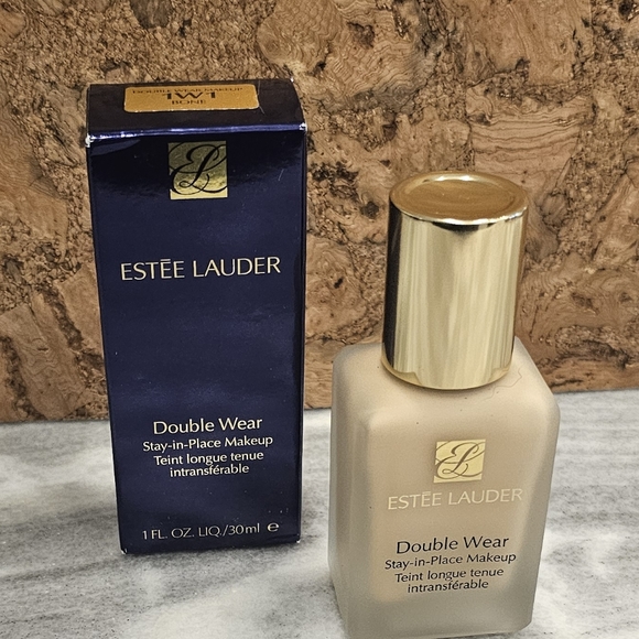 Bone Estee Lauder double wear foundation 1W1 new - Picture 1 of 4